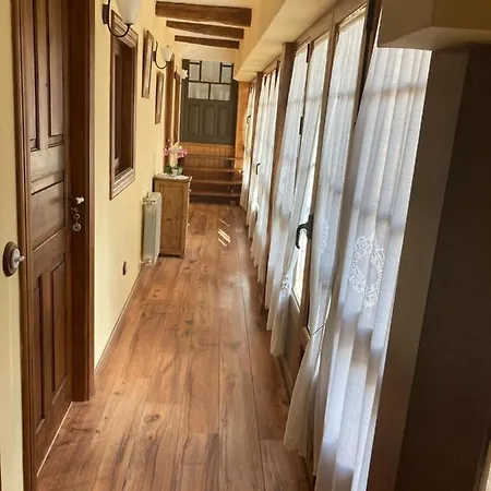 فندق مبيت وإفطار El Caminero Hospital de Órbigo